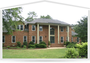 Home With 4 Columns in Front Home With 4 Columns in Front